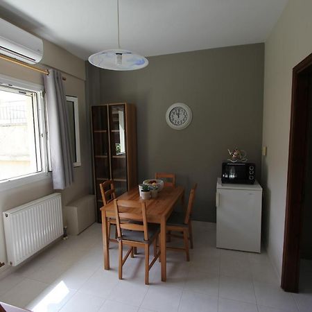 Cozy Apartment In The Heart Of The Town อาร์กอสโตลี ภายนอก รูปภาพ
