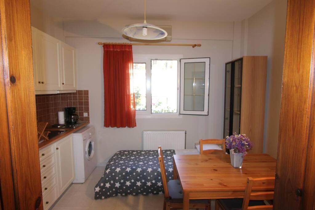 Cozy Apartment In The Heart Of The Town อาร์กอสโตลี ภายนอก รูปภาพ