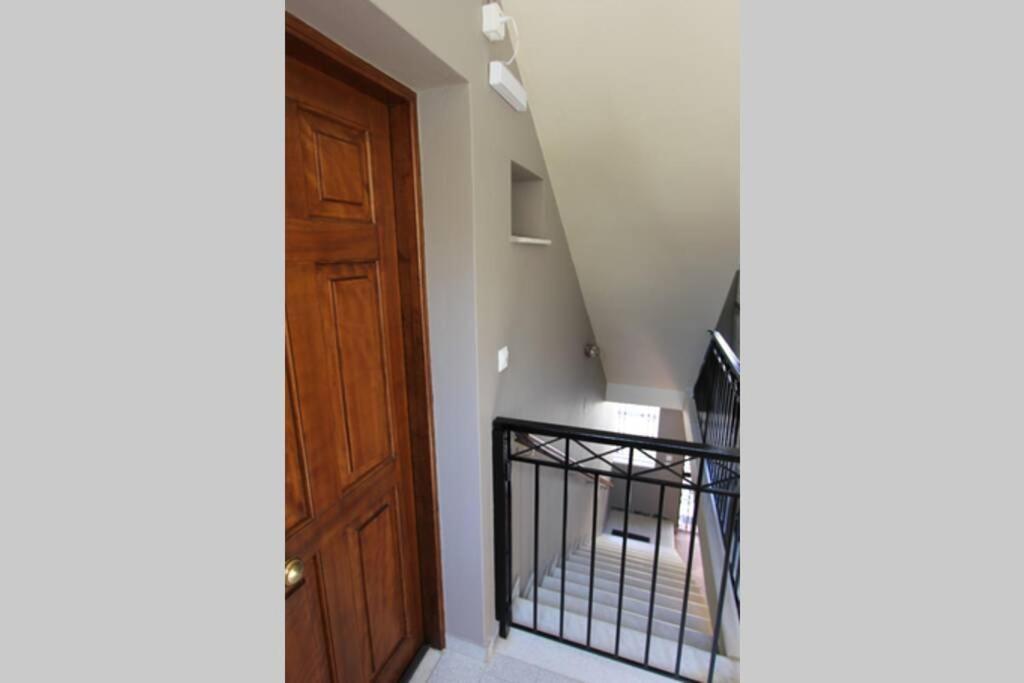 Cozy Apartment In The Heart Of The Town อาร์กอสโตลี ภายนอก รูปภาพ