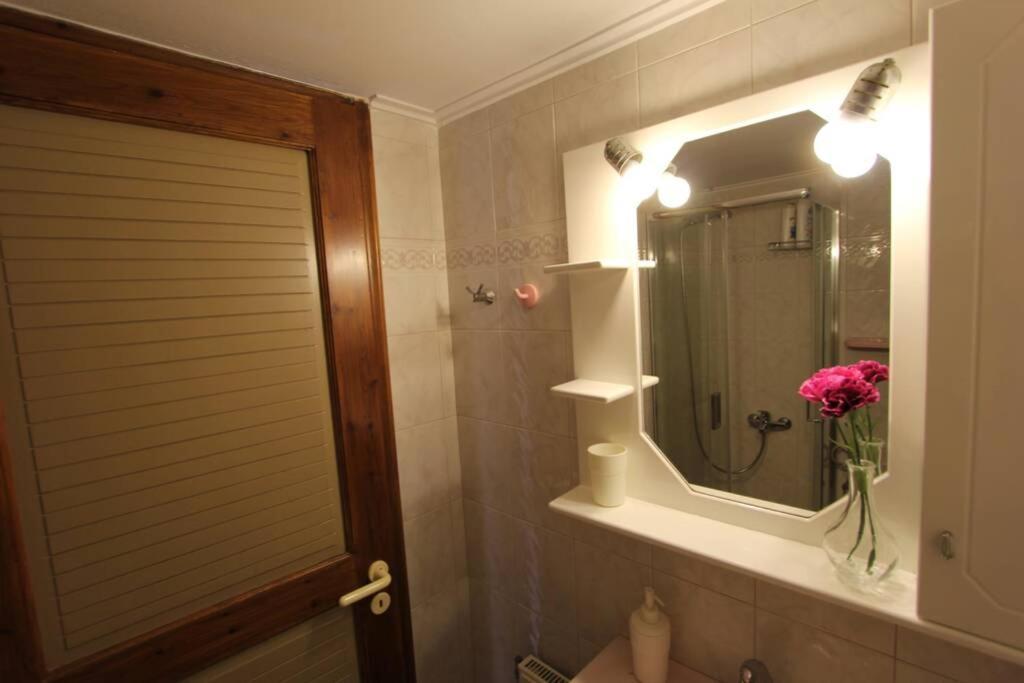 Cozy Apartment In The Heart Of The Town อาร์กอสโตลี ภายนอก รูปภาพ